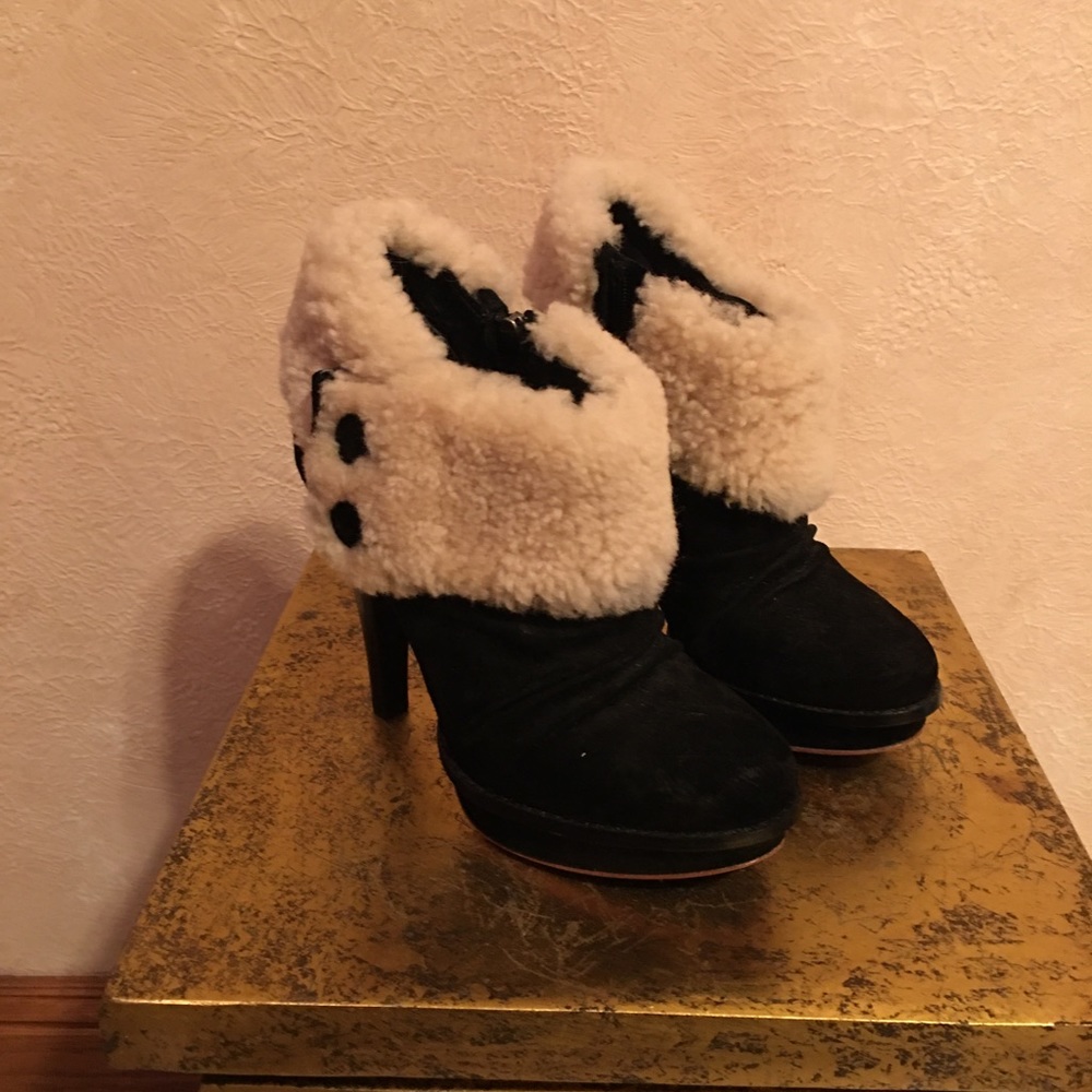 Ugg’s black suede  shearling ankle boots high heel
